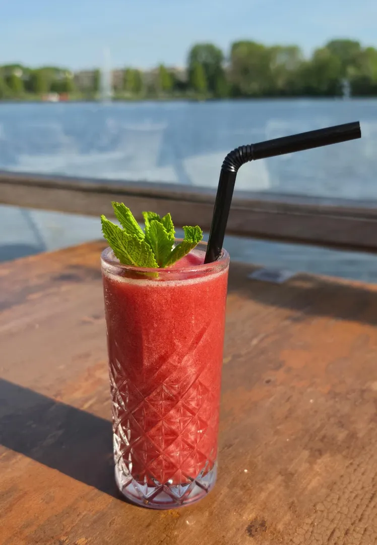 All berry smoothie🫐🍒🍓🍇